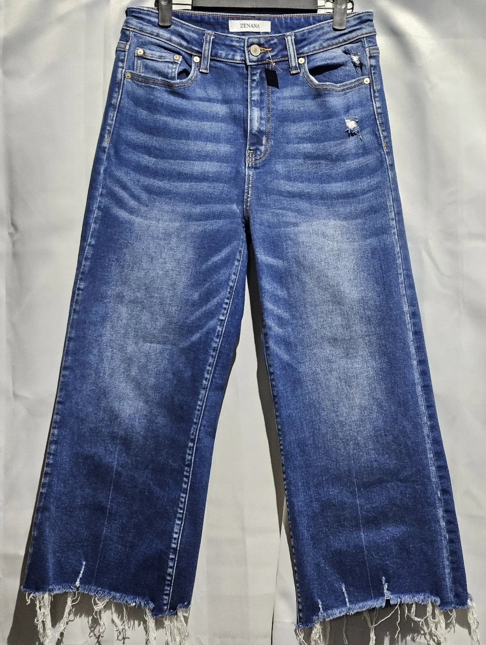 Zenana Outfitters Distressed Dark Blue Wide-Leg Crop Jeans Size 29 - Picture 2 of 5